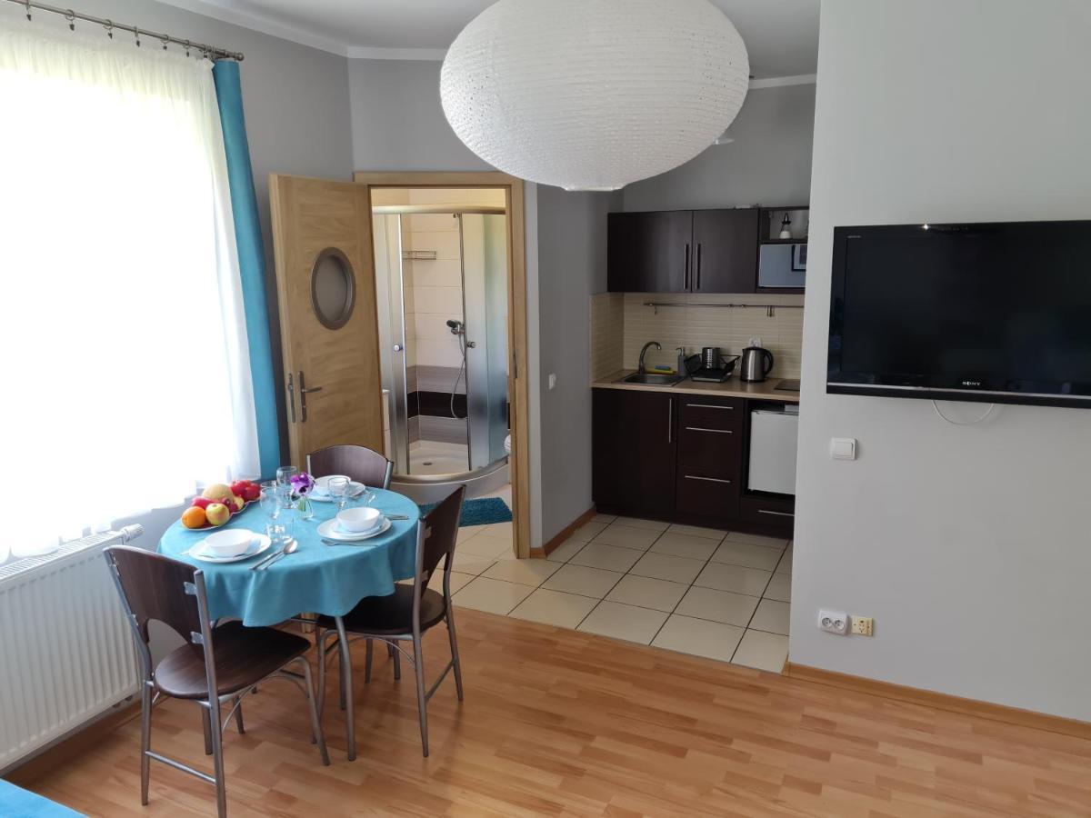 Bela - Pokoje Z Aneksami I Apartamenty Kołobrzeg Esterno foto