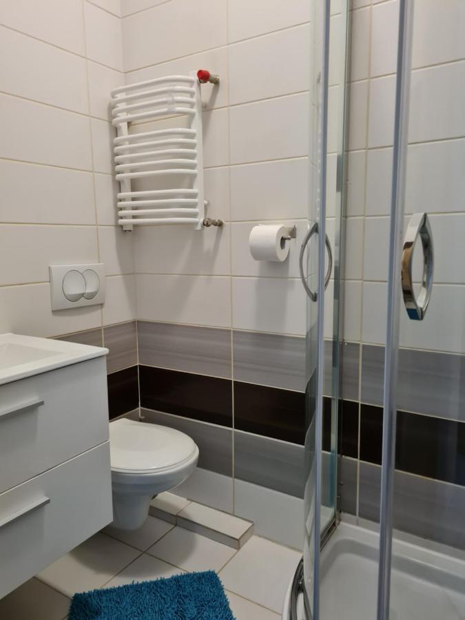 Bela - Pokoje Z Aneksami I Apartamenty Kołobrzeg Esterno foto
