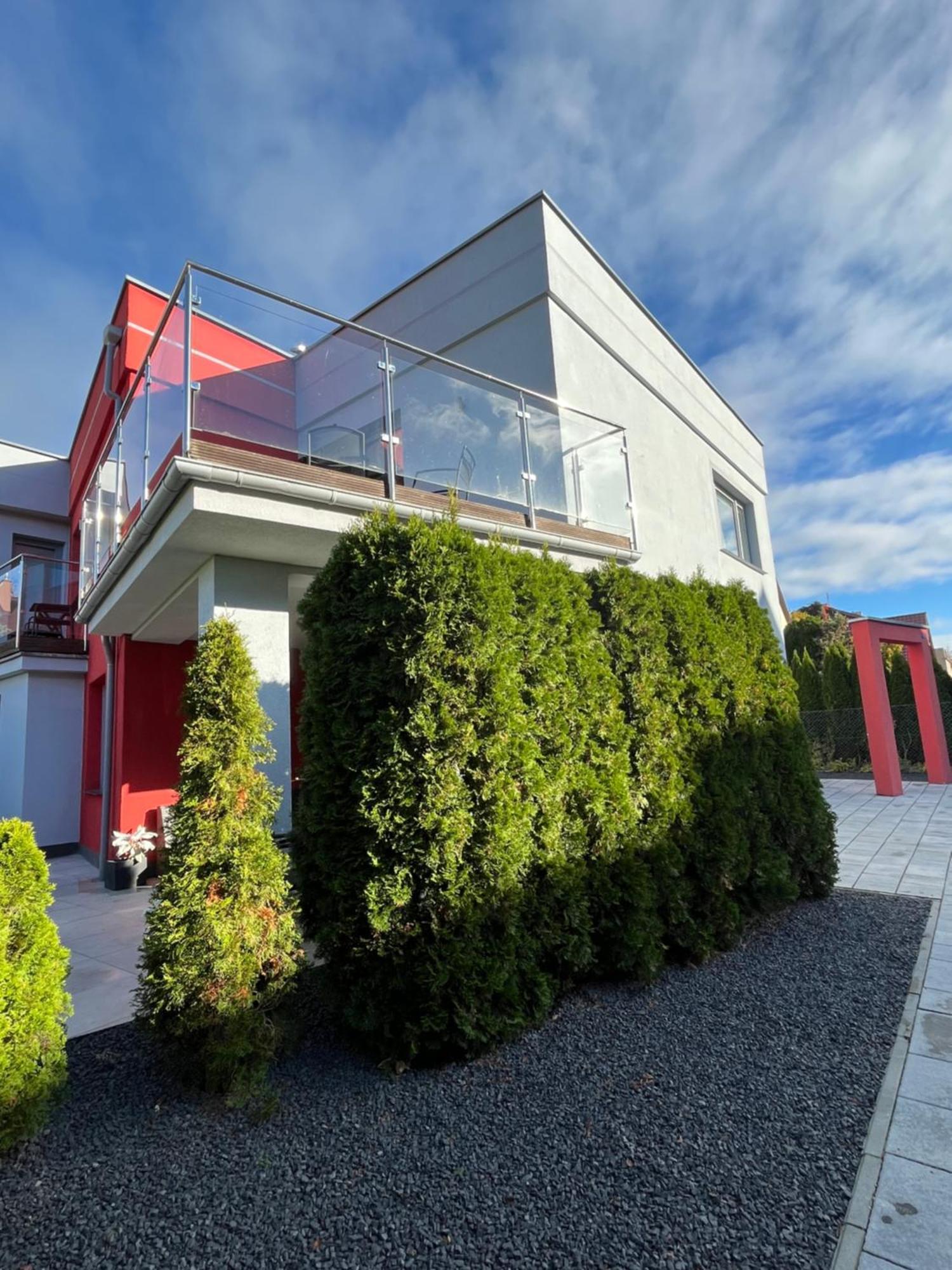 Bela - Pokoje Z Aneksami I Apartamenty Kołobrzeg Esterno foto