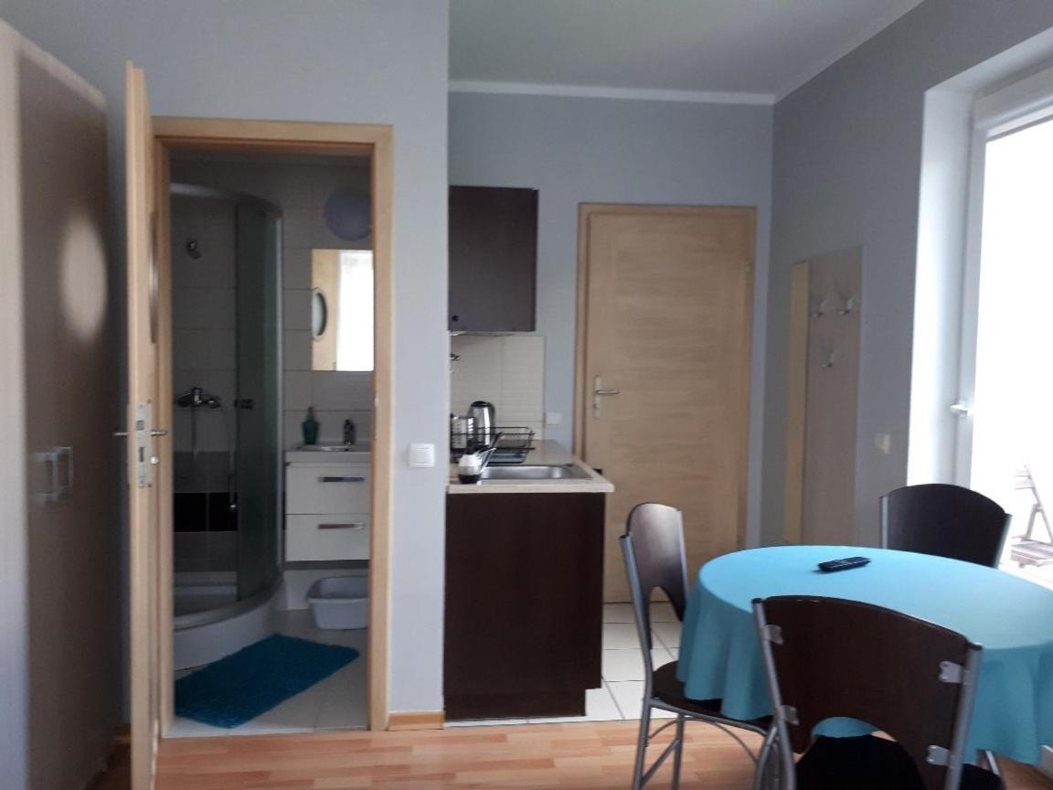 Bela - Pokoje Z Aneksami I Apartamenty Kołobrzeg Esterno foto